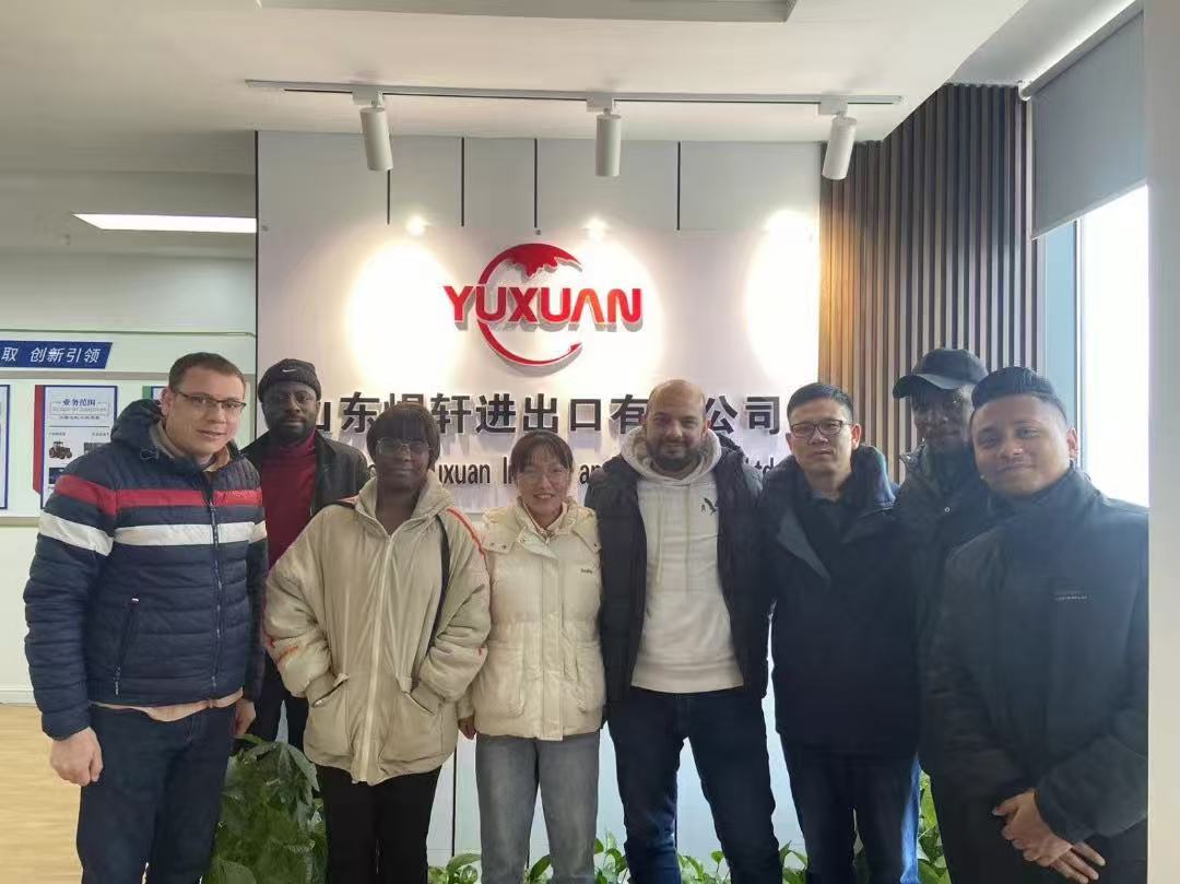 Yuxuan Pioneering Tech and Finance Innovation